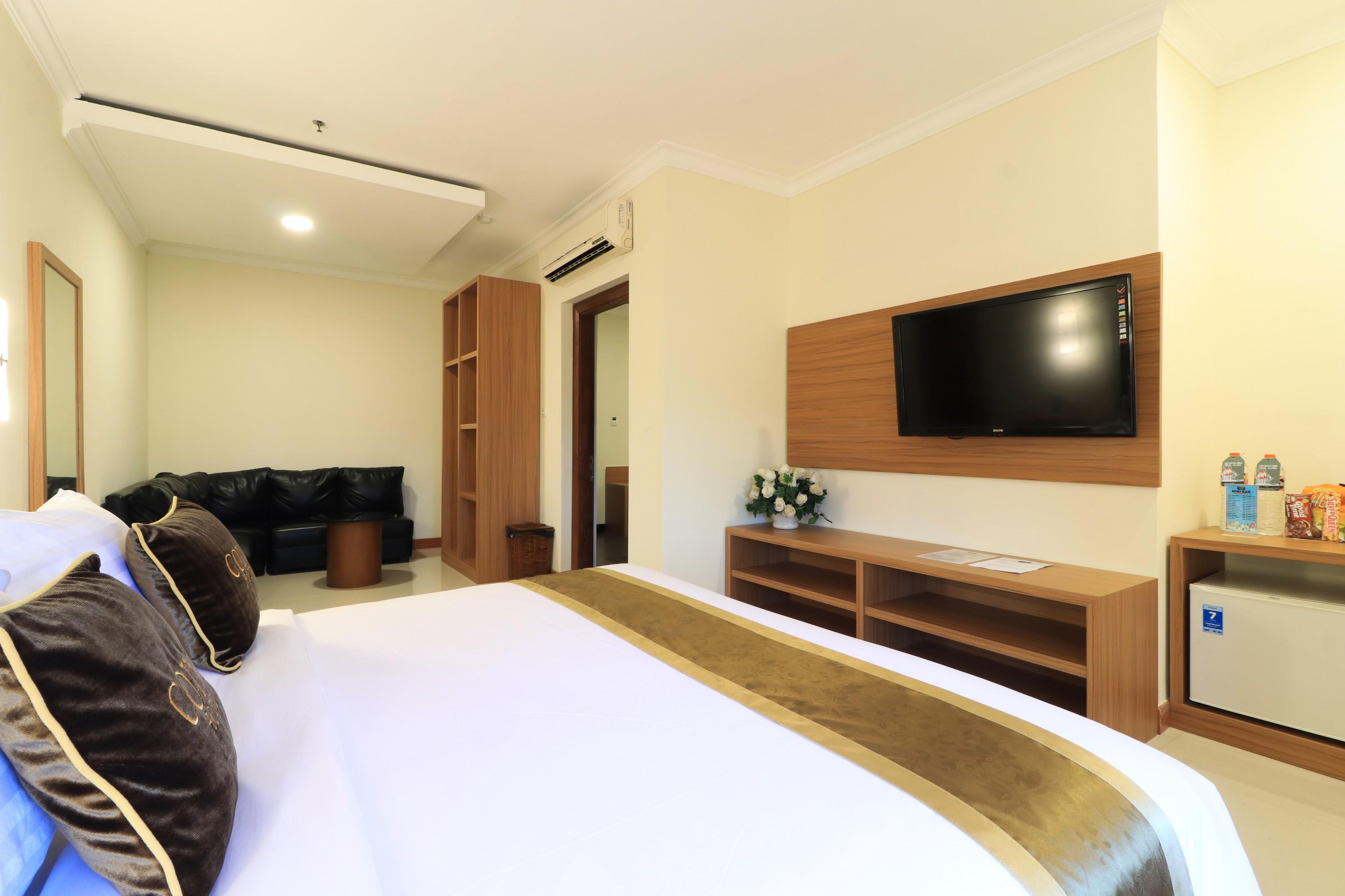 Coins Hotel Jakarta Exteriör bild