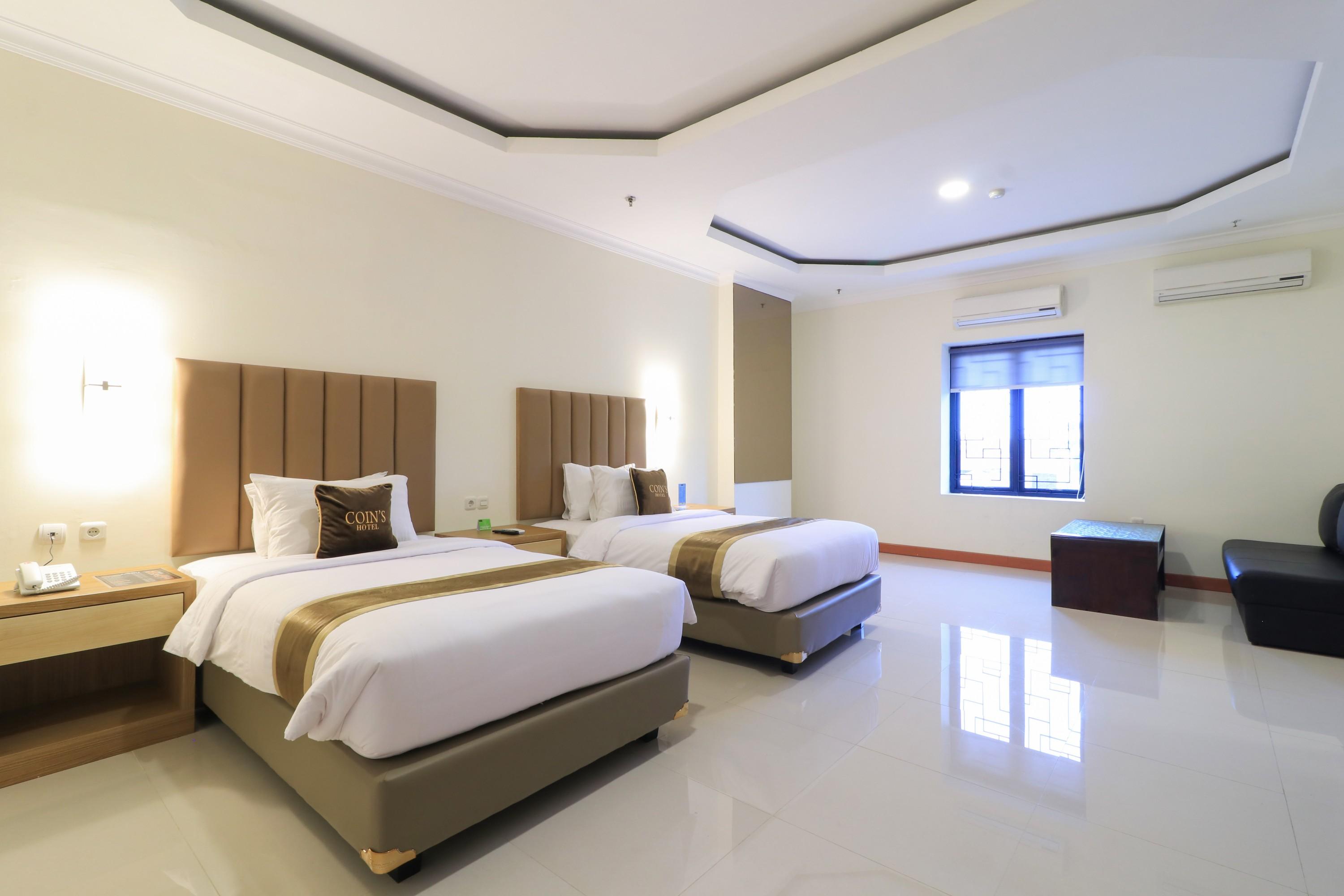 Coins Hotel Jakarta Exteriör bild