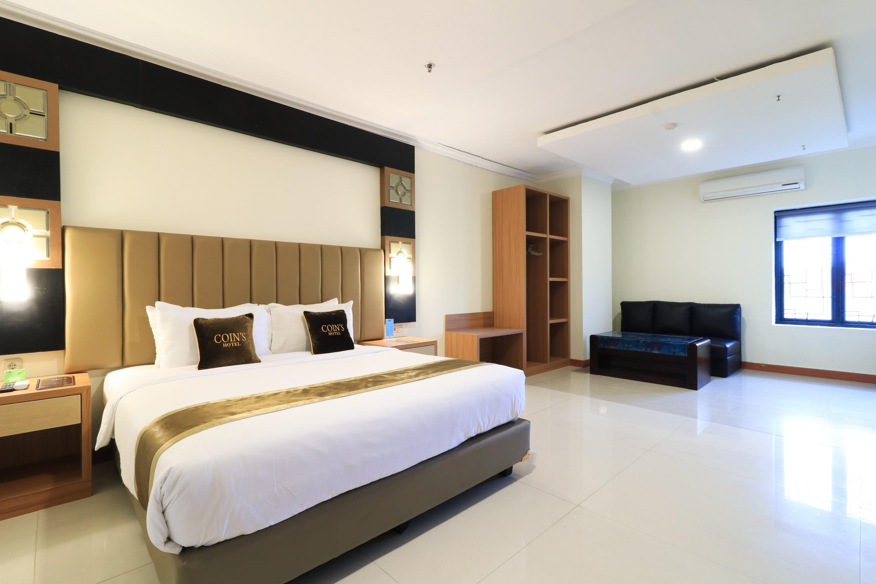 Coins Hotel Jakarta Exteriör bild