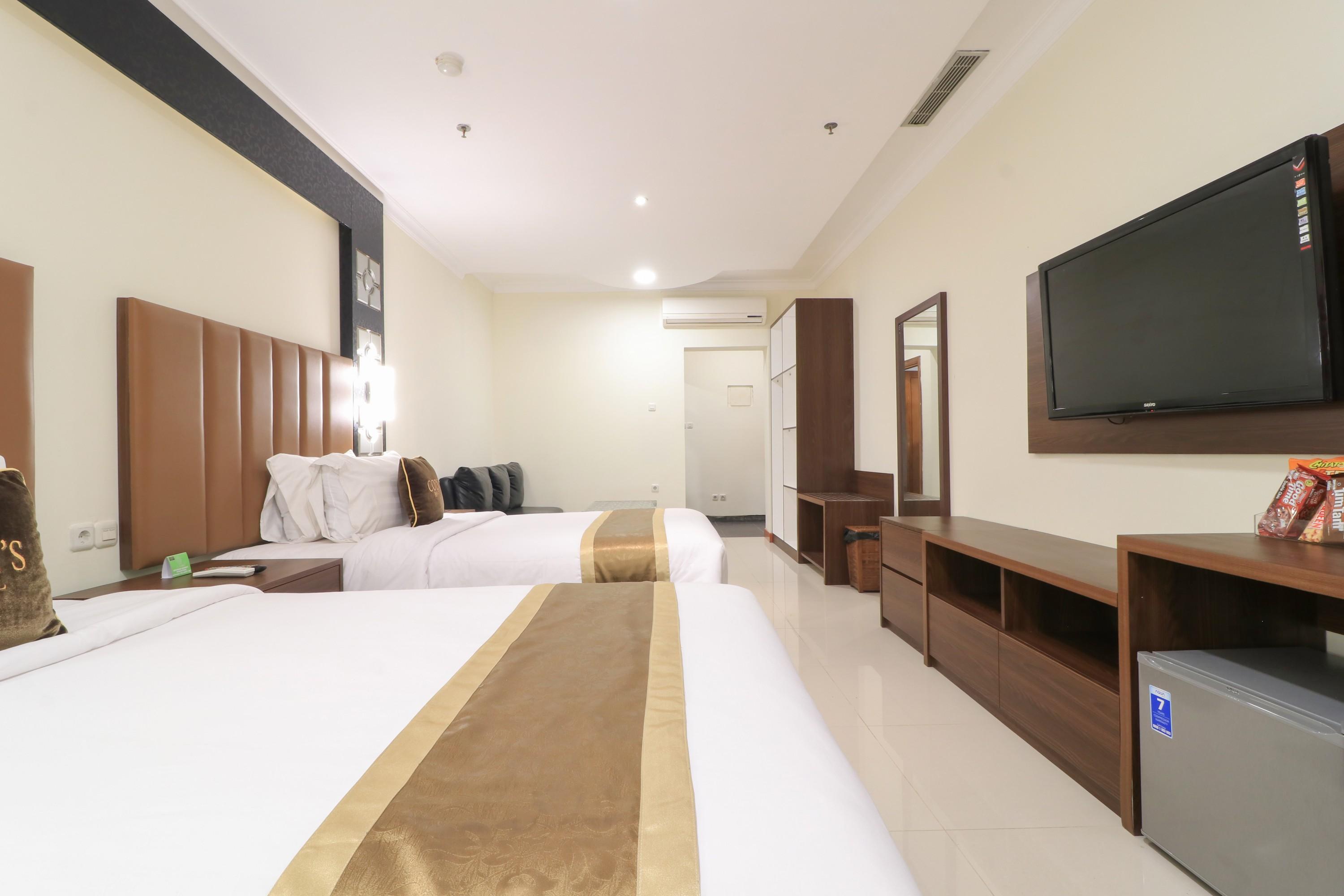 Coins Hotel Jakarta Exteriör bild